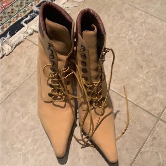 Beige Jlo boots - Picture 2 of 5